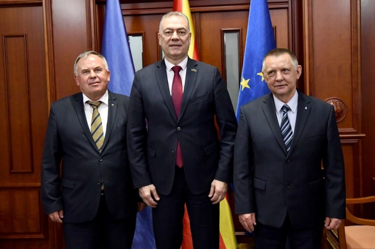 Средба на потпретседателот на Собранието Мисовски со главните државни ревизори на Северна Македонија и на Полска