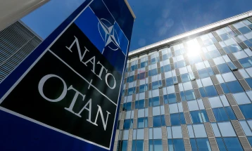 НАТО ги осудува зголемените руски воздушни напади во Украина