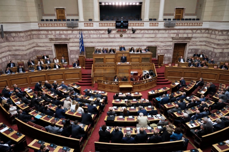Parlamenti grek nuk e votoi propozimin e opozitës për mosbesim të Qeverisë