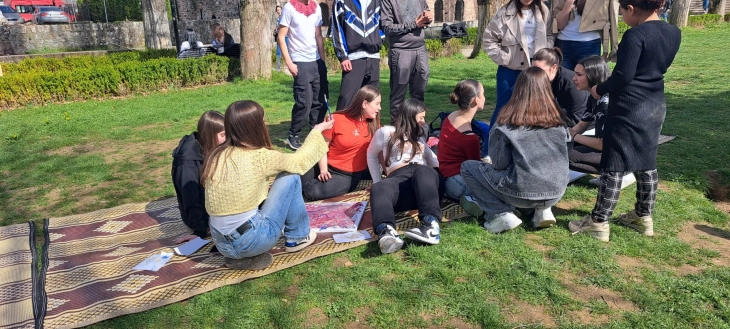 „Ние сме пролет“ активност на Локалниот младински совет на Oпштина Тетово