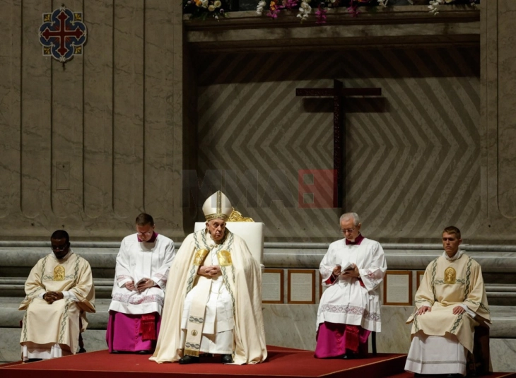 Папа Франциск: Радувајте се и не губете надеж и покрај кризите