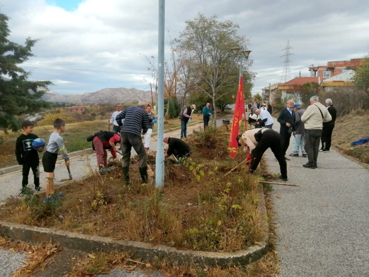 Еколошка работна акција за уредување на паркот околу  Спомен-костурница од НОВ кај Велес