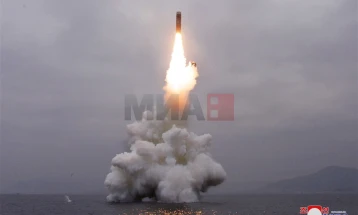 Koreja e Veriut ka lansuar raketa balistike drejt Detit Japonez
