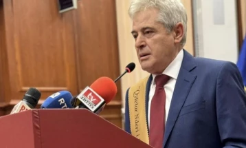 Ahmeti shpallet qytetar nderi i Prizrenit