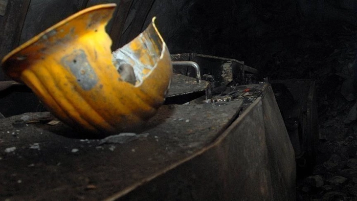 Të paktën katër persona kanë humbur jetën në një aksident në minierë për qymyr në Vietnam