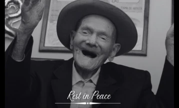 Vdes njeriu më i vjetër në botë në moshën 115 vjeçare