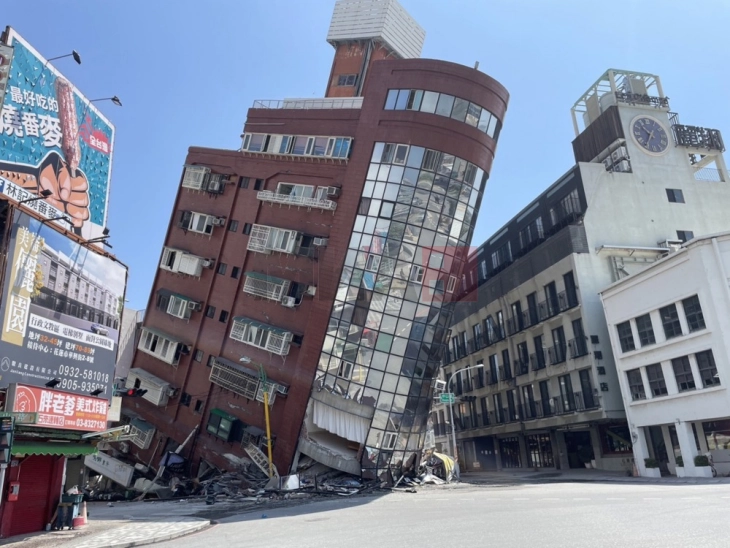 Во денешниот земјотрес во Тајван најмалку девет мртви и над 880 повредени