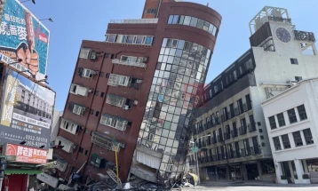 Во денешниот земјотрес во Тајван најмалку девет мртви и над 880 повредени