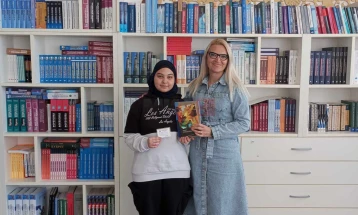 Делчевската библиотека избра читател на годината по повод Светскиот ден на Ромите