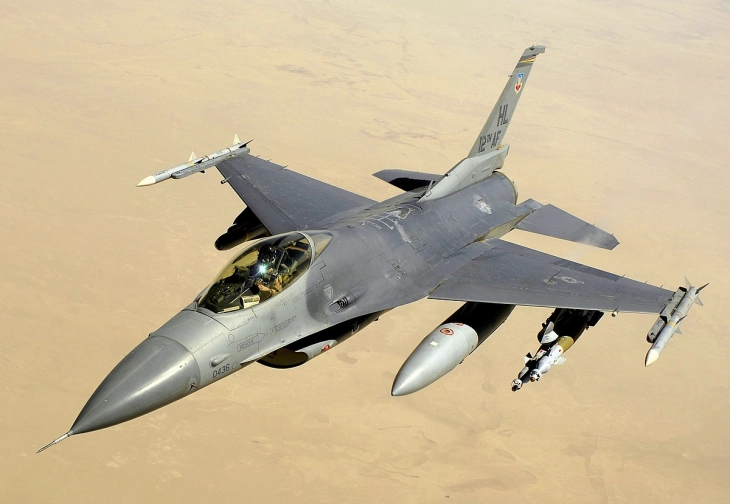Холандија планира да обезбеди 24 борбени авиони Ф-16 на Украина