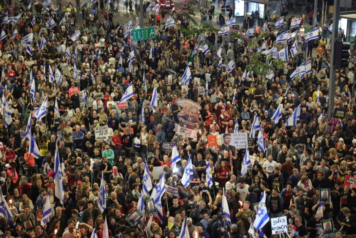 Protesta masive në Izrael: Dhjetëra mijëra qytetarë kërkuan dorëheqjen e Netanjahut