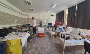 Собрани 74 крвни единици во крводарителска акција во велешката Касарна