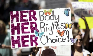 Судската пресуда од Аризона го става абортусот во центарот на претседателската кампања