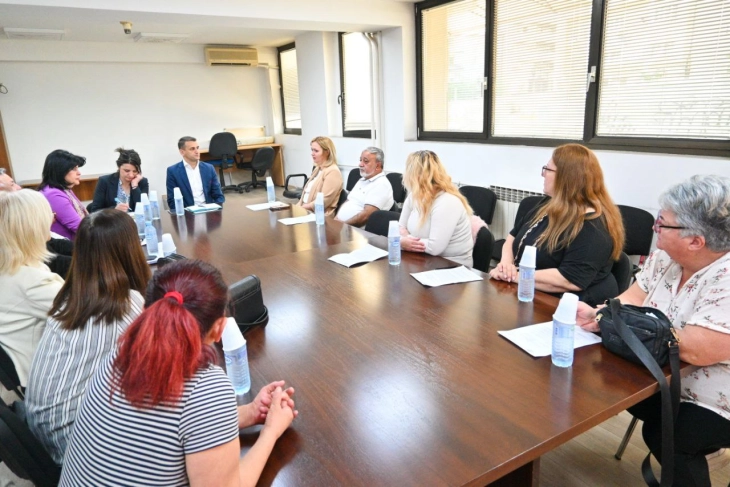 Средба на министерот Велковски со советот на згрижувачи од СОС Детско Село
