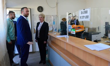 Тошковски во посета на Отсекот за управни работи и ОВР во Кочани