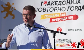 Мицкоски: Ова се избори на кои бирате „за“ и „против“ Македонија, нема трета опција