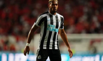 Joelinton signs new long-term contract with Newcastle