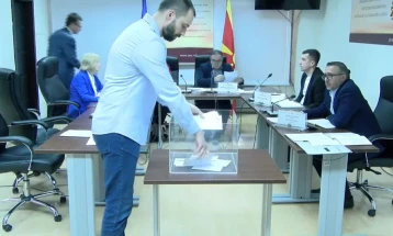 ДИК го утврди редоследот на кандидатските листи за изборите
