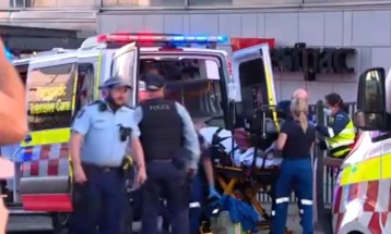 Five dead in attack at Australian shopping centre