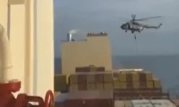Иранските командоси запленија брод поврзан со Израел