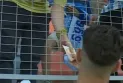 Фудбалер на Малага му го продаде дресот на навивач за 50 евра