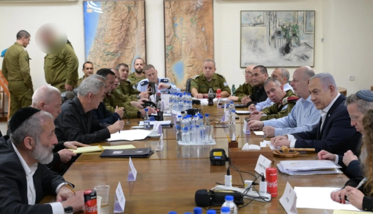 Report: Israeli war cabinet mulls several retaliatory options on Iran