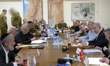 Si-En-En: Izraeli i shqyrtoi planet ushtarake për t'iu përgjigjur Iranit, por është e paqartë nëse është marrë ndonjë vendim
