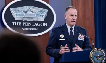 Pentagoni:  Mjetet ushtarake amerikane mbeten në Lindjen e Afërt derisa Izraeli debaton për përgjigje ndaj sulmit iranian