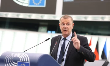 Markus Piper u tërhoq nga vendi përfaqësues i BE-së për ndërmarrje të vogla dhe të mesme
