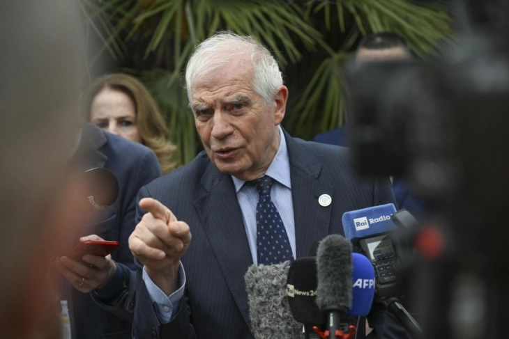 Borrell: Vendet-anëtare të BE-së duhet t'i dërgojnë sistemet e tyre antiraketore në Ukrainë