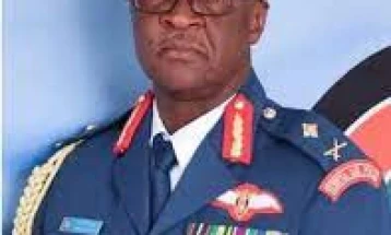 Командантот на вооружените сили на Кенија меѓу 10-те воени лица загинати во хеликоптерска несреќа во земјата