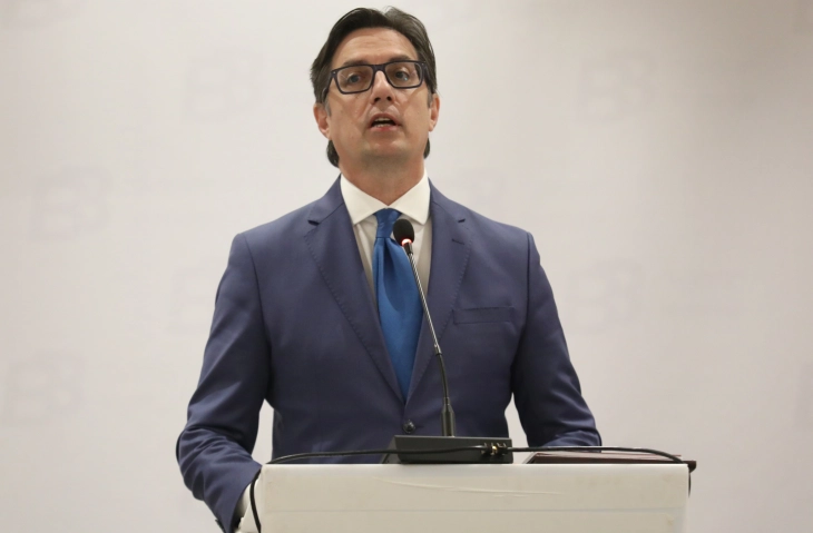 Pendarovski: Pranoj debat me të gjithë kundërkandidatët