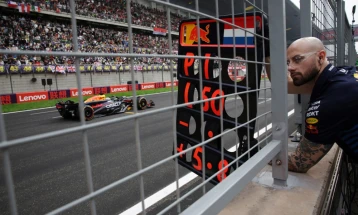Верстапен најбрз на кинеското Гран при