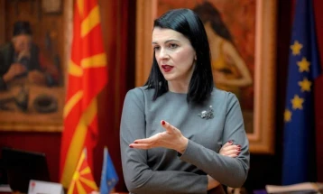 Изјава за медиуми на министерката за култура Бисера Костадиновска-Стојчевска (во живо)