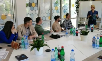 Млади од ИТ секторот од Куманово, Суботица и Никшиќ разменија идеи за развој на компаниите