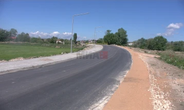 Заврши доизградбата на патот меѓу карбинските села Радање и Оџалија