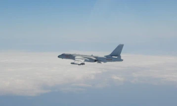 Кина испрати воени авиони кон Тајван откако американскиот државен секретар го напушти Пекинг