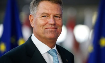 Presidenti rumun Johanis e shpalli kandidaturën e tij për kreun e NATO-s