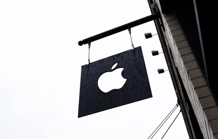 „Епл“ прогласен за „вратар“ согласно Законот за дигитални пазари на ЕУ и во однос на „ајПадОС“ 