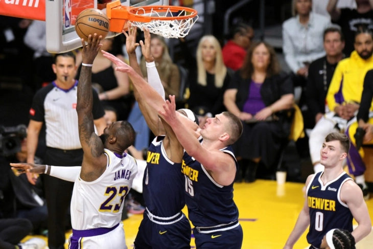 Lejkers eliminohet nga Denveri në raundin e parë të plejofit në NBA