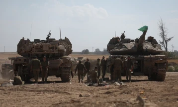Tanke dhe forca izraelite hynë në qytetin Rafah në jug të Gazës, lajmëruan përfaqësuesit palestinezë dhe egjiptianë