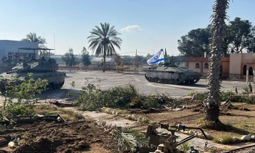 IDF publikon fotografi dhe pamje nga tanket në vendkalimin Rafah