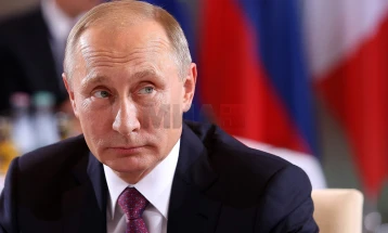 Anëtaret e BE-së nuk duhet të marrin pjesë në inaugurimin e Putinit, porositi Boreli