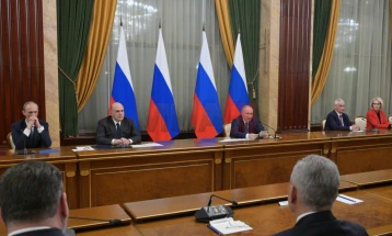 Qeveria ruse dha dorëheqje pas inaugurimit të Putinit