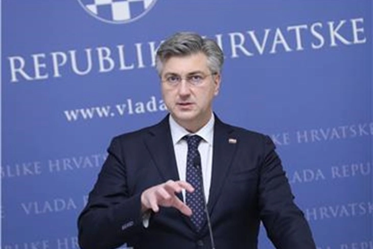 Пленковиќ му предаде на претседателот Милановиќ 78 потписи за состав на новата хрватска Влада