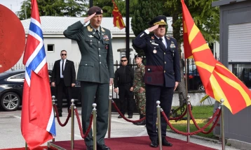 Gjurçinovski - Kristofersen: Bashkëpunim i shkëlqyer mes armatave të Maqedonisë së Veriut dhe Norvegjisë, mundësi për avancimin e tij