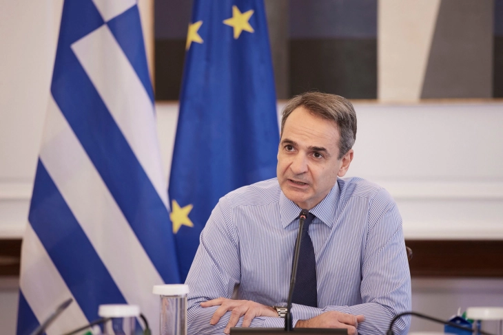 Mitsotakis: New President's initiative to use old name 