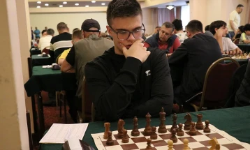Првенства на Македонија во шах: за титулата кај мажите има повеќе кандидати, кај  дамите се издвоија шахистките на ШК Алкалоид.