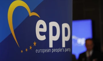 Euractiv: EPP fumes at VMRO-DPMNE after Siljanovska-Davkova's inauguration