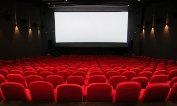 Во кината лани биле прикажани 1 027 филмови и 12 596 кинопретстави, а ги гледале 350 637 посетители
